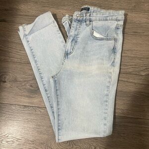 Light Blue Women’s Jeans!